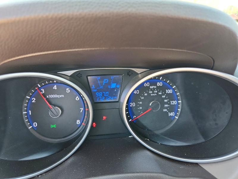 Photo 9 from auction – 2012 HYUNDAI TUCSON with VIN KM8JU3AC2CU437378