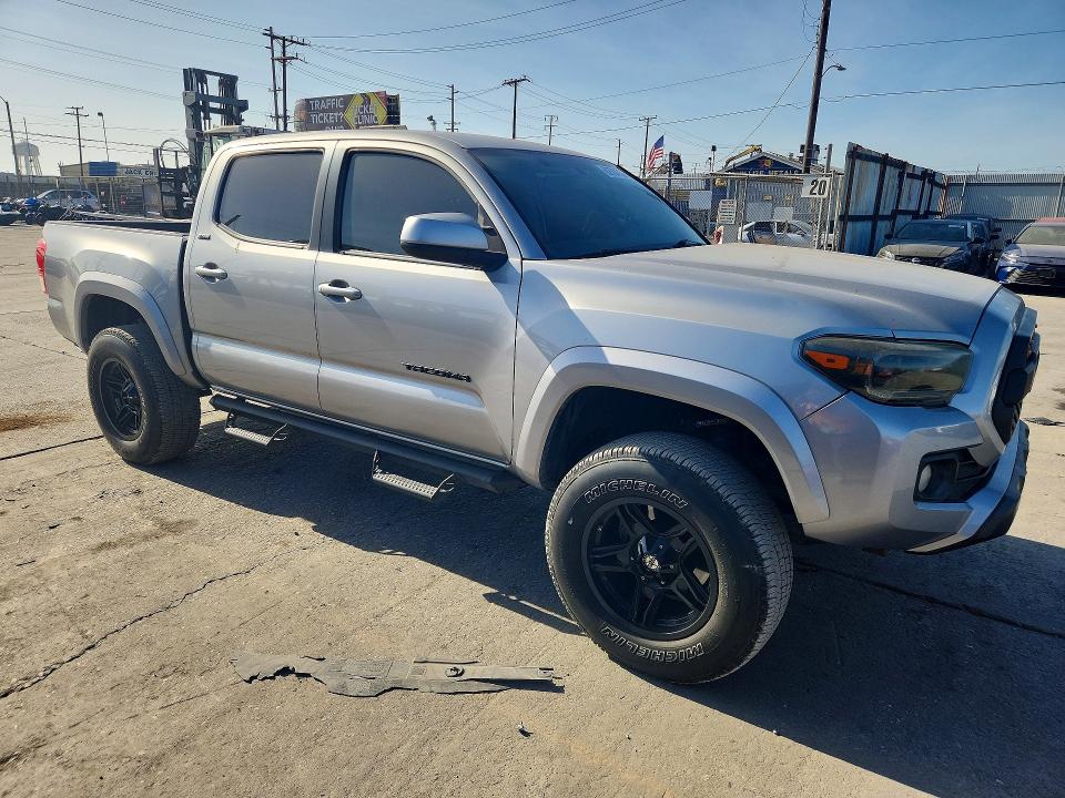 Photo 4 from auction – 2017 TOYOTA TACOMA with VIN 3TMAZ5CN9HM041704