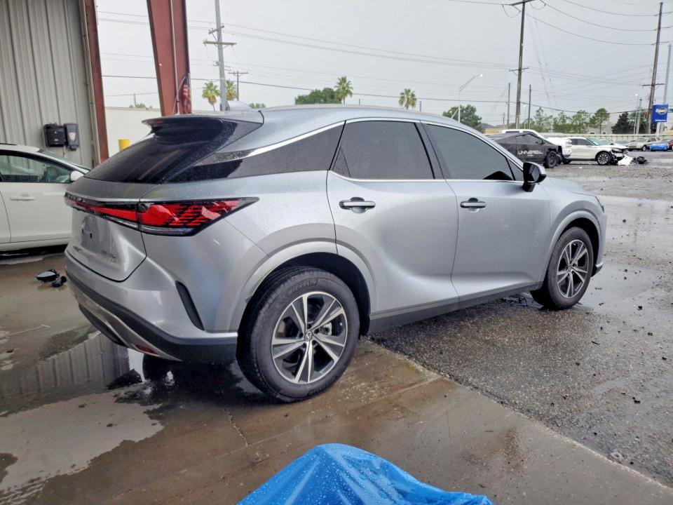 Photo 3 from auction – 2026 LEXUS RX 350H with VIN 2T2BBMCA8TC105549