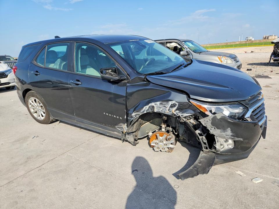 Photo 4 from auction – 2021 CHEVROLET EQUINOX with VIN 2GNAXHEV2M6118266