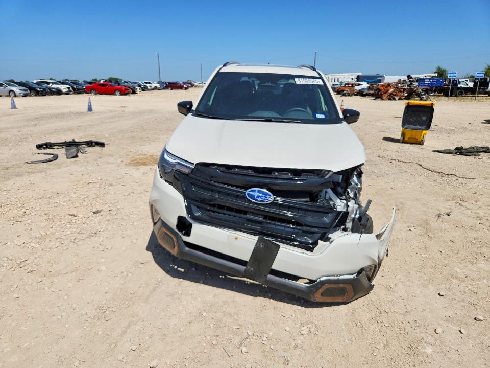Photo 5 from auction – 2025 SUBARU FORESTER with VIN JF2SLDFC6SH400417