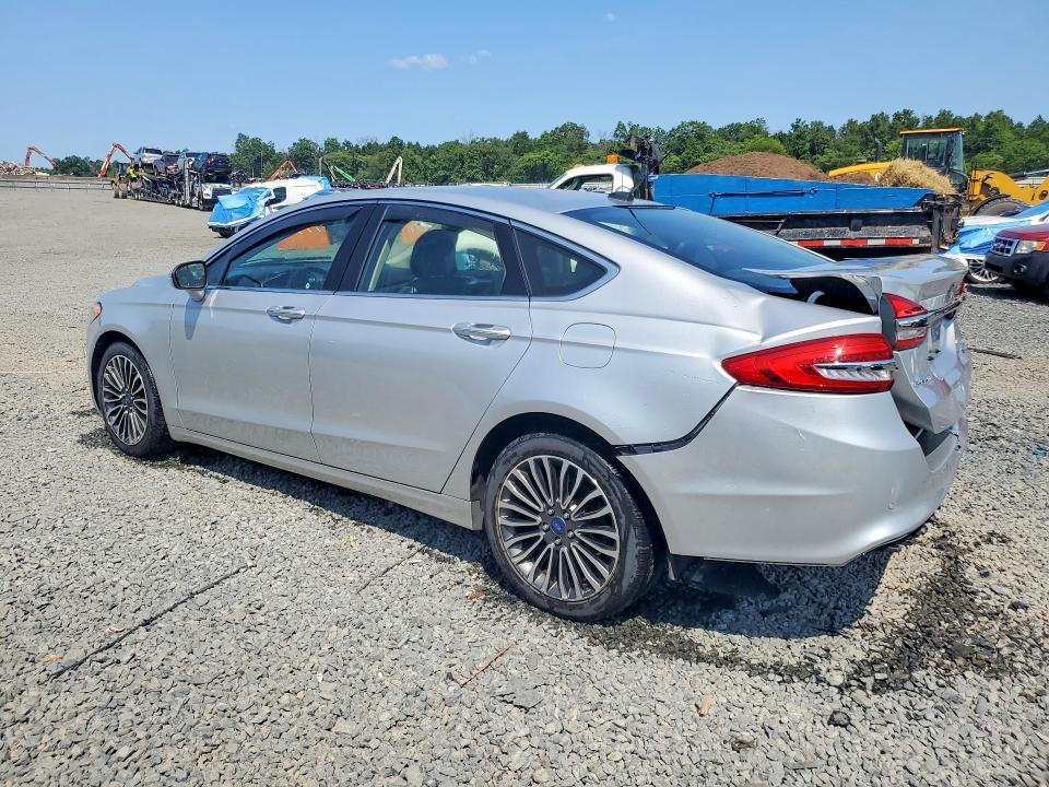 Photo 2 from auction – 2018 FORD FUSION with VIN 3FA6P0H95JR106170