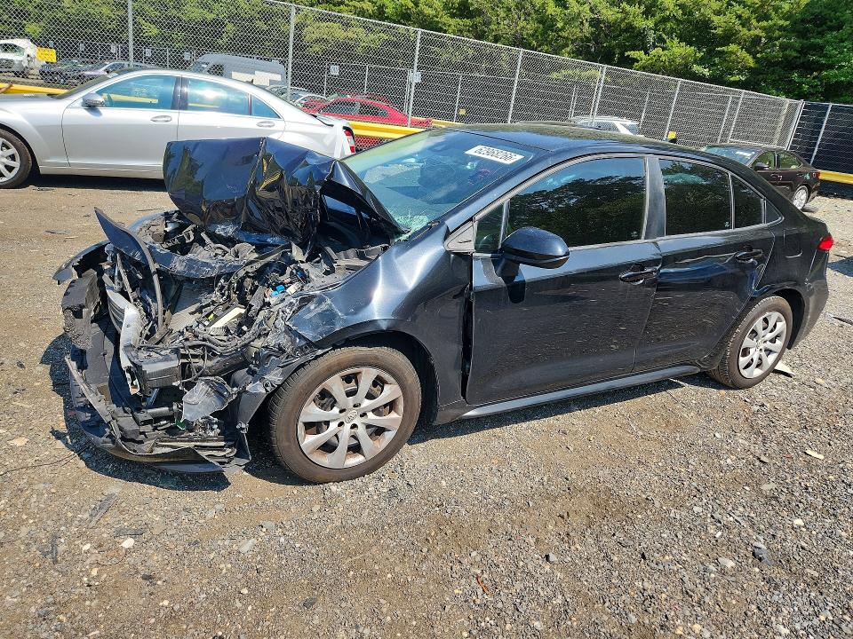 TOYOTA COROLLA 2022 with VIN 5YFEPMAE5NP392005 - Photo from auction