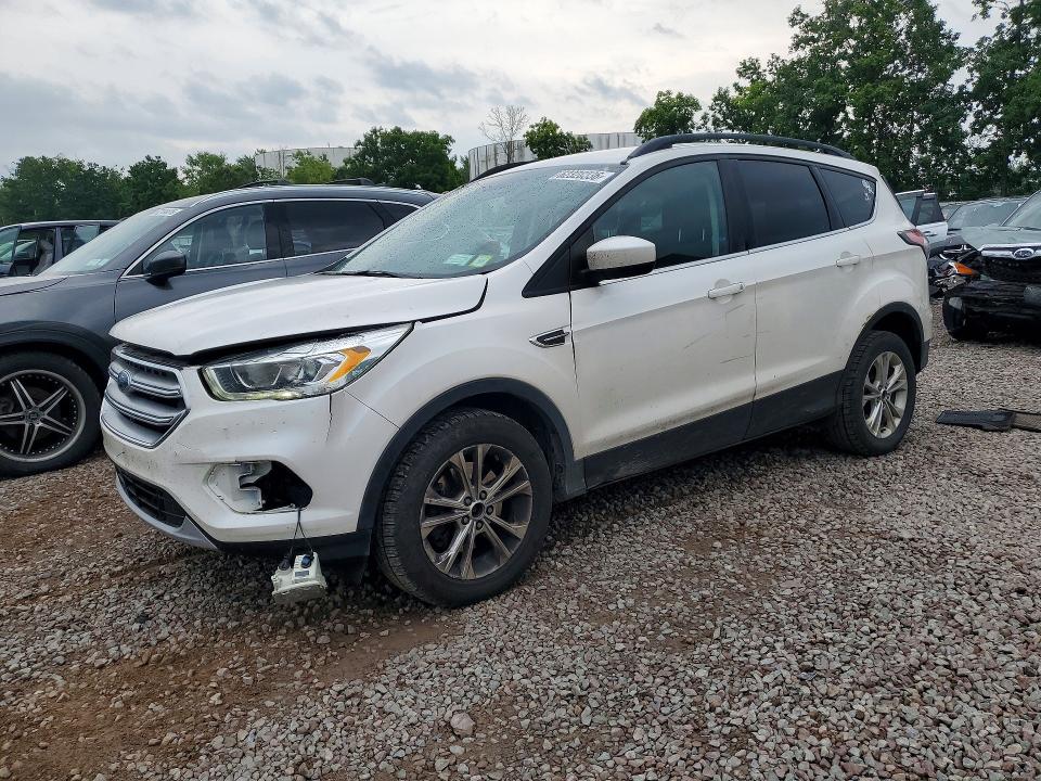 FORD ESCAPE 2017 with VIN 1FMCU9G99HUA85267 - Photo from auction