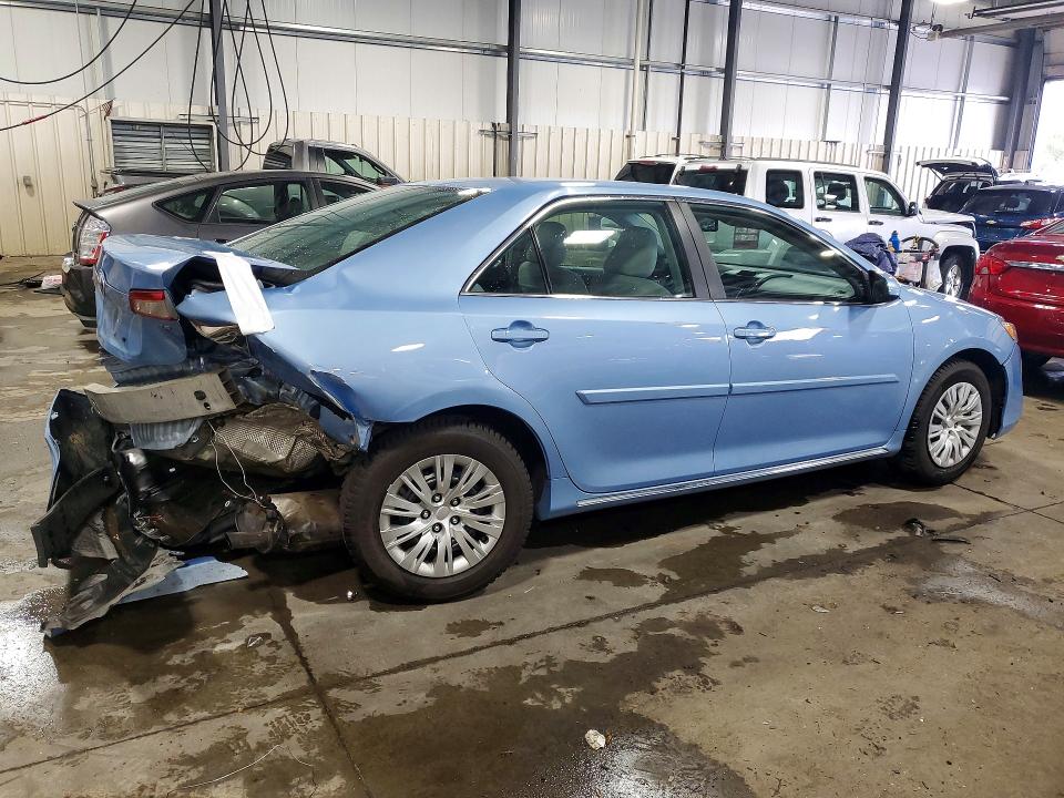 Photo 3 from auction – 2013 TOYOTA CAMRY with VIN 4T4BF1FK0DR336060