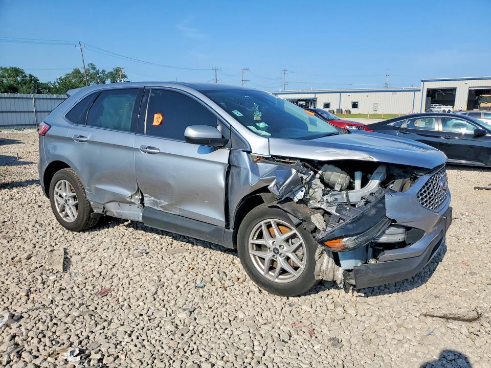 Photo 4 from auction – 2023 FORD EDGE with VIN 2FMPK4J9XPBA31659