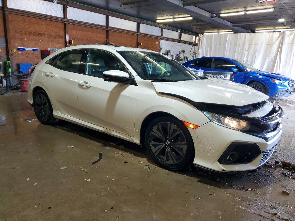 Photo 4 from auction – 2017 HONDA CIVIC with VIN SHHFK7H79HU424254