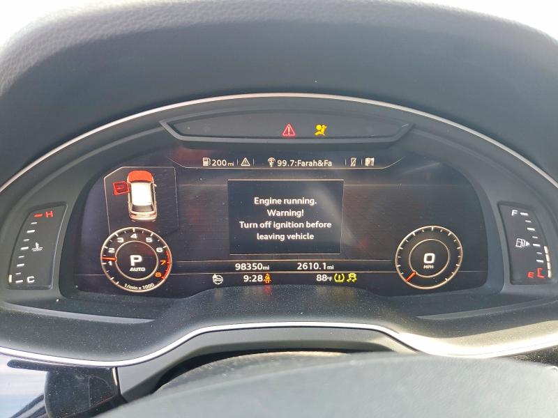 Zdjęcie 9 z aukcji – 2017 AUDI Q7 z VIN WA1VAAF78HD000176