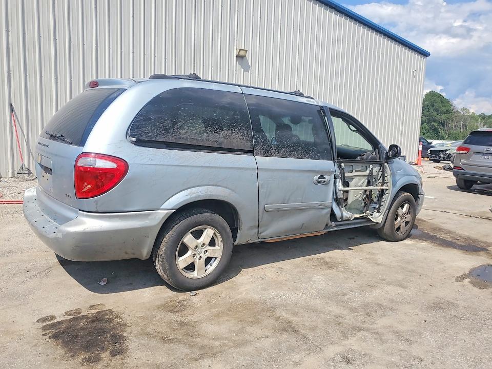 Photo 3 from auction – 2006 DODGE GRAND CARAVAN with VIN 2D4GP44L76R600487