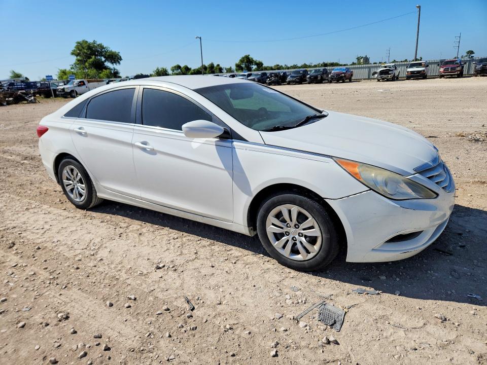 Photo 4 from auction – 2012 HYUNDAI SONATA with VIN 5NPEB4AC1CH482582