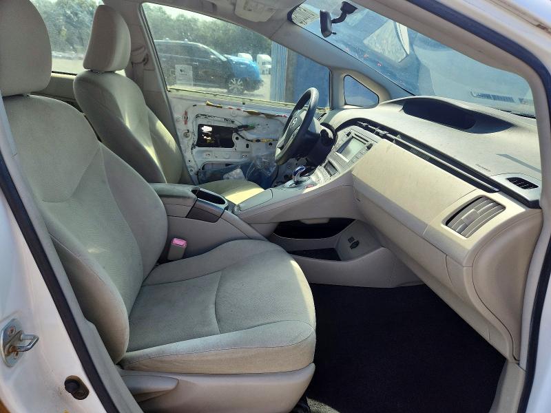 Photo 7 from auction – 2013 TOYOTA PRIUS with VIN JTDKN3DU6D5554919