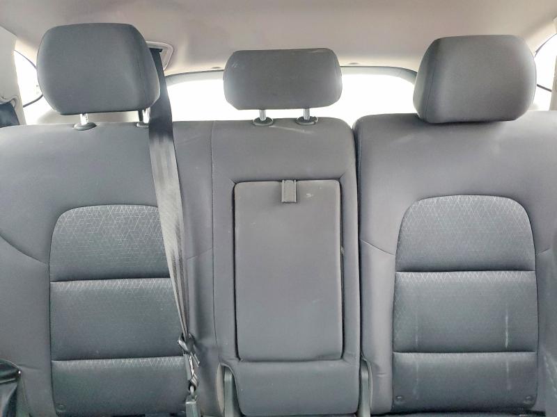 Photo 10 from auction – 2018 HYUNDAI TUCSON with VIN KM8J3CA40JU708009