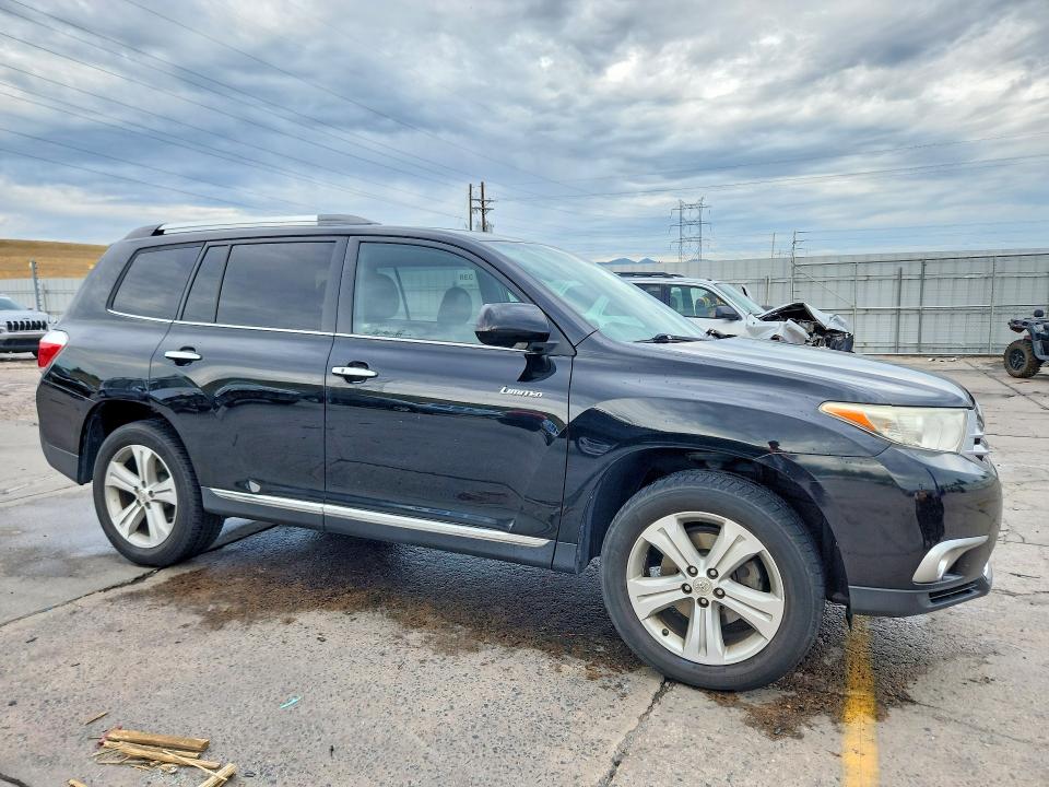 Photo 4 from auction – 2012 TOYOTA HIGHLANDER with VIN 5TDDK3EH7CS160342
