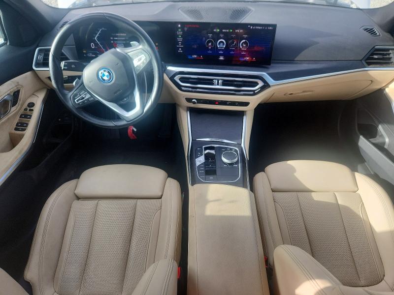 Photo 8 from auction – 2023 BMW 330XE with VIN 3MW39FS07P8D01610