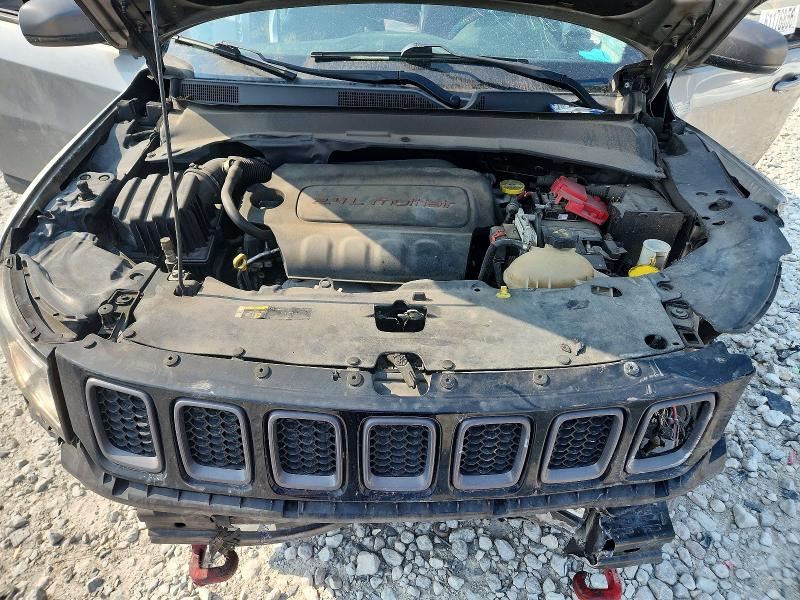 Photo 12 from auction – 2019 JEEP COMPASS with VIN 3C4NJDDB9KT790300