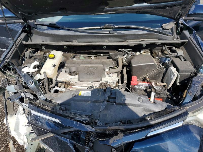 Фото 12 с аукциона – 2018 TOYOTA RAV4 с VIN 2T3RFREV7JW755030