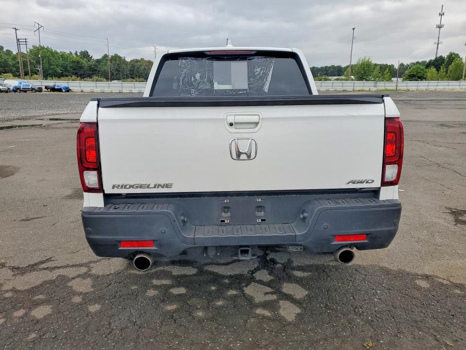 Photo 6 from auction – 2023 HONDA RIDGELINE with VIN 5FPYK3F78PB035276