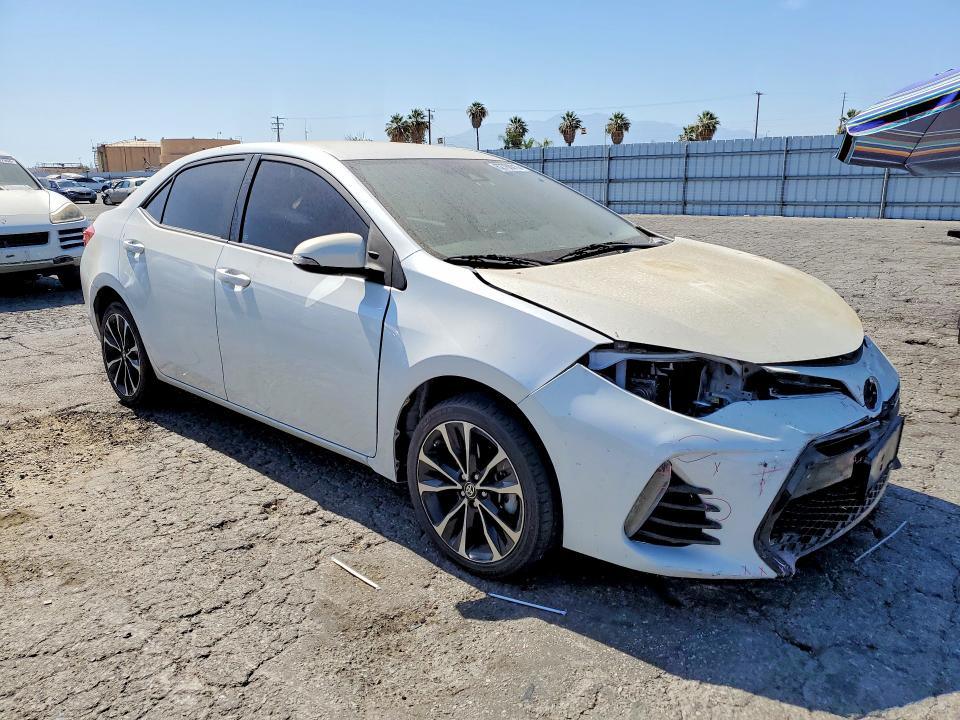 Photo 4 from auction – 2017 TOYOTA COROLLA with VIN 5YFBURHE2HP722248