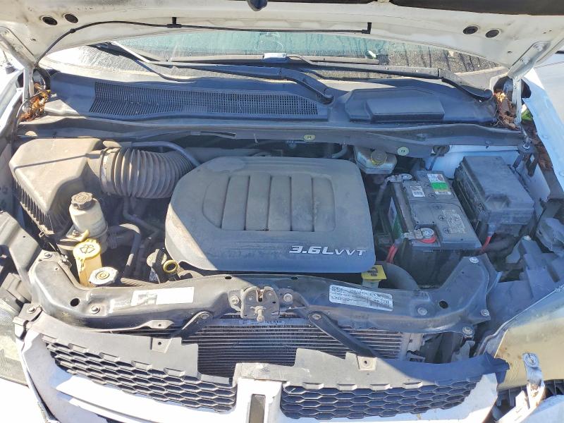 Photo 12 from auction – 2015 DODGE GRAND CARAVAN with VIN 2C4RDGEG5FR681605
