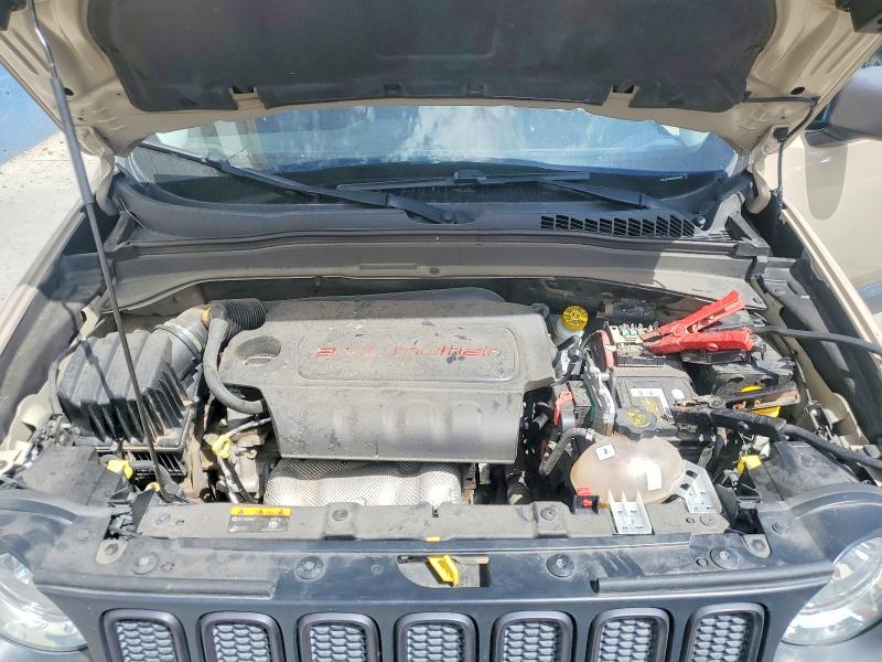 Zdjęcie 11 z aukcji – 2017 JEEP RENEGADE z VIN ZACCJBCB2HPE83502