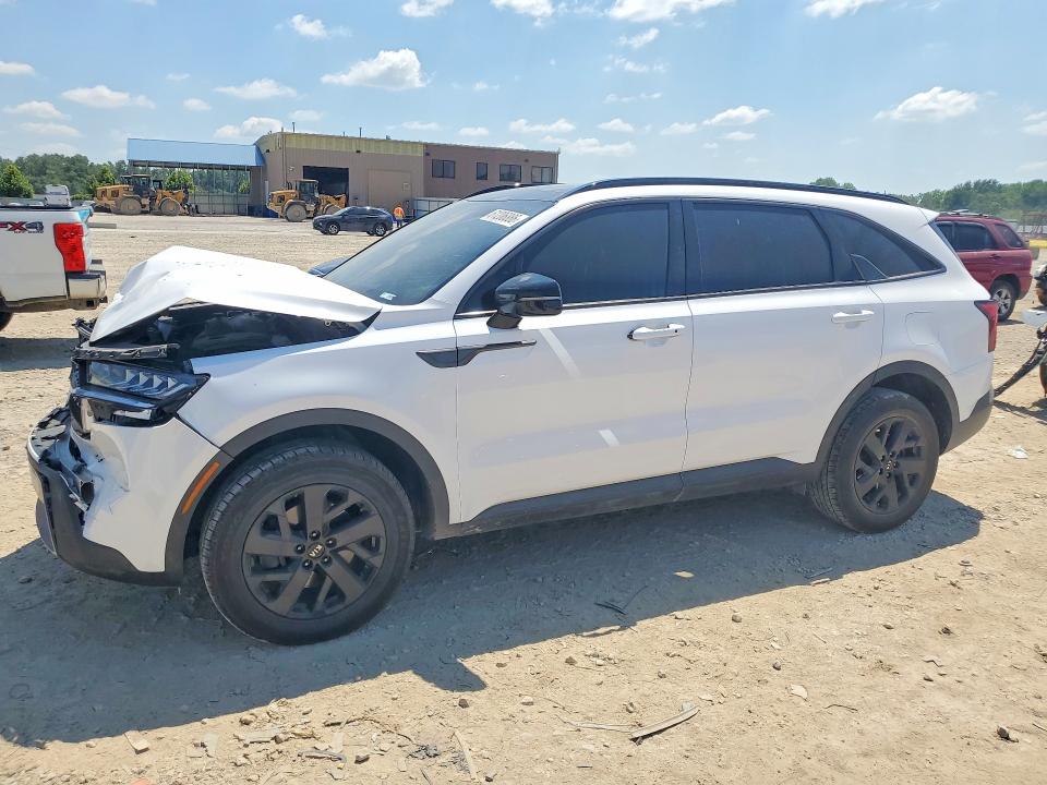 KIA SORENTO 2021 with VIN 5XYRLDLC9MG070303 - Photo from auction