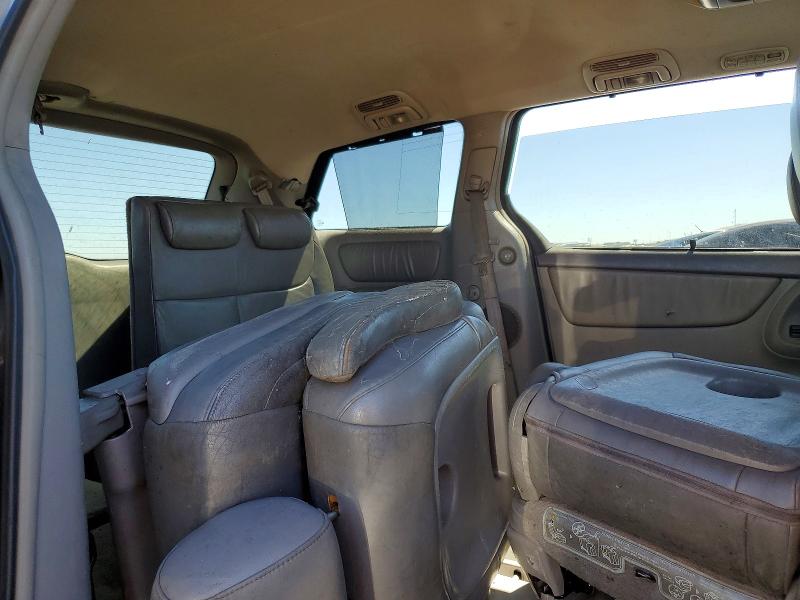 Photo 10 from auction – 2005 TOYOTA SIENNA with VIN 5TDBA22C95S048867