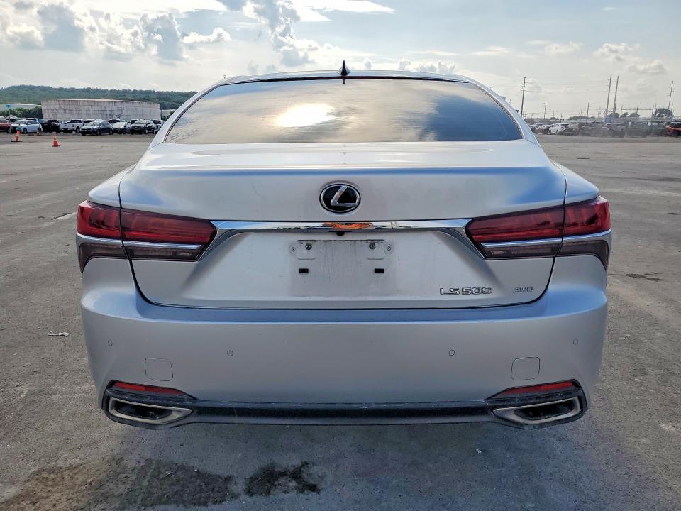 Photo 6 from auction – 2018 LEXUS LS with VIN JTHC5LFF3J5000976