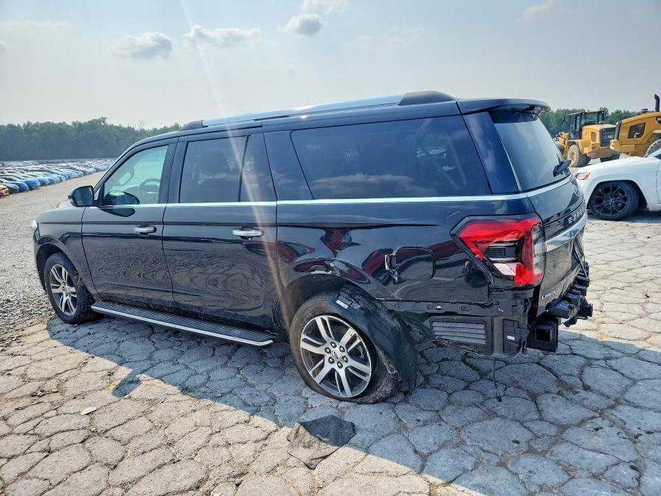 Photo 2 from auction – 2023 FORD EXPEDITION with VIN 1FMJK2A82PEA03148