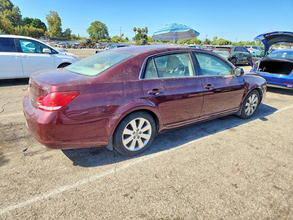 Photo 3 from auction – 2007 TOYOTA AVALON with VIN 4T1BK36B87U215816