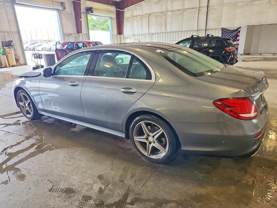 Photo 2 from auction – 2017 MERCEDES-BENZ E with VIN WDDZF4KB2HA022959