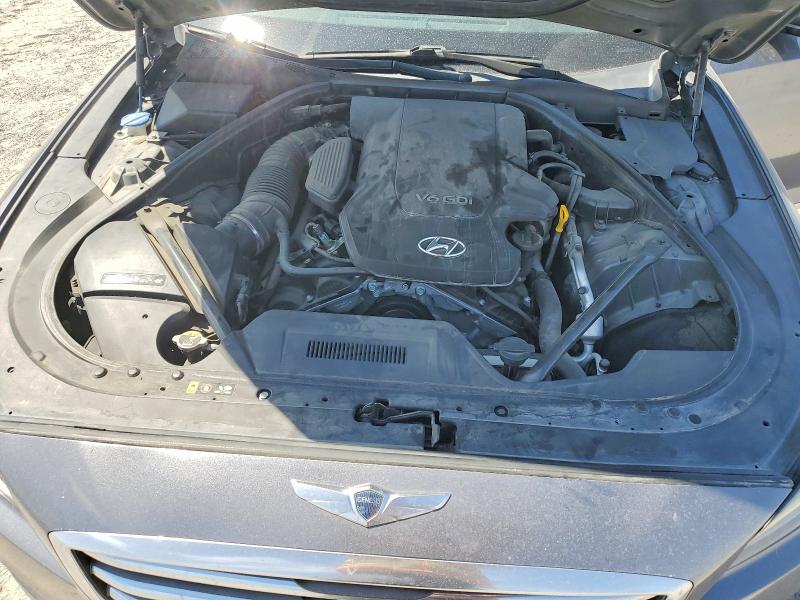 Photo 11 from auction – 2015 HYUNDAI GENESIS with VIN KMHGN4JEXFU013725