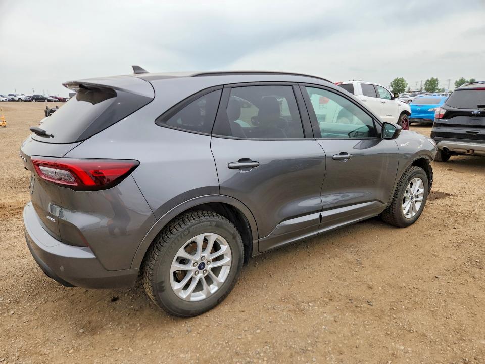 Photo 3 from auction – 2023 FORD ESCAPE with VIN 1FMCU9NA3PUA32639