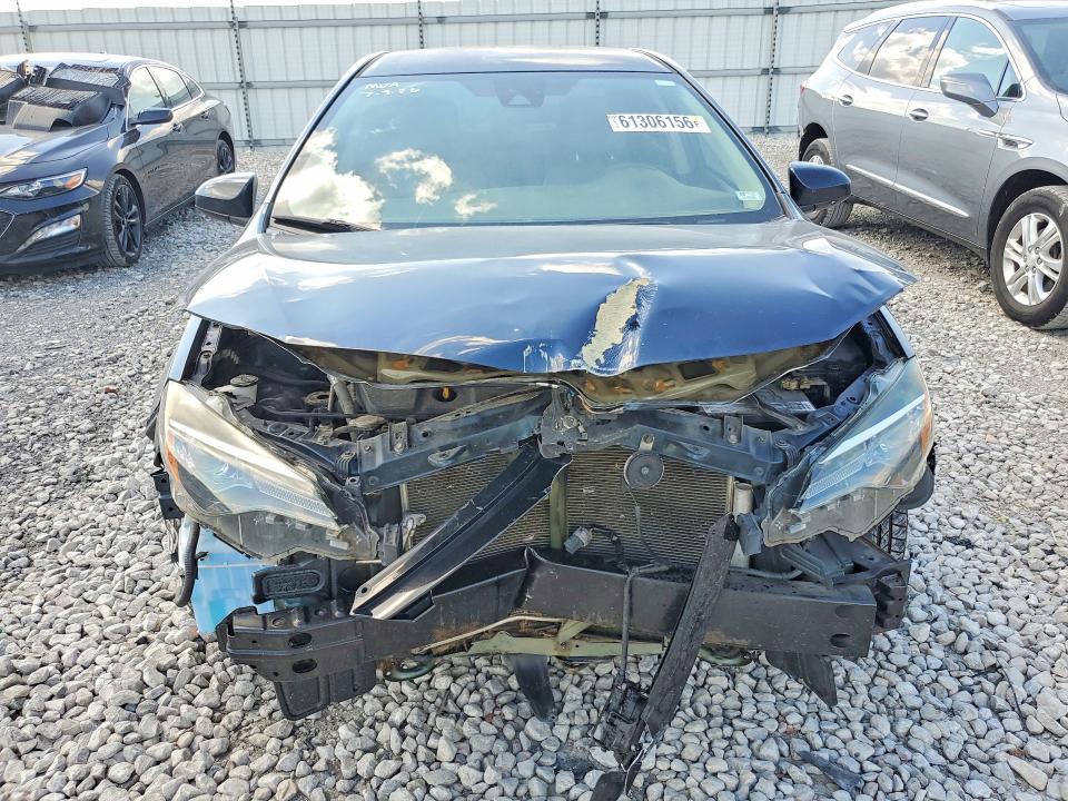 Фото 5 с аукциона – 2017 TOYOTA COROLLA с VIN 5YFBURHE3HP686568