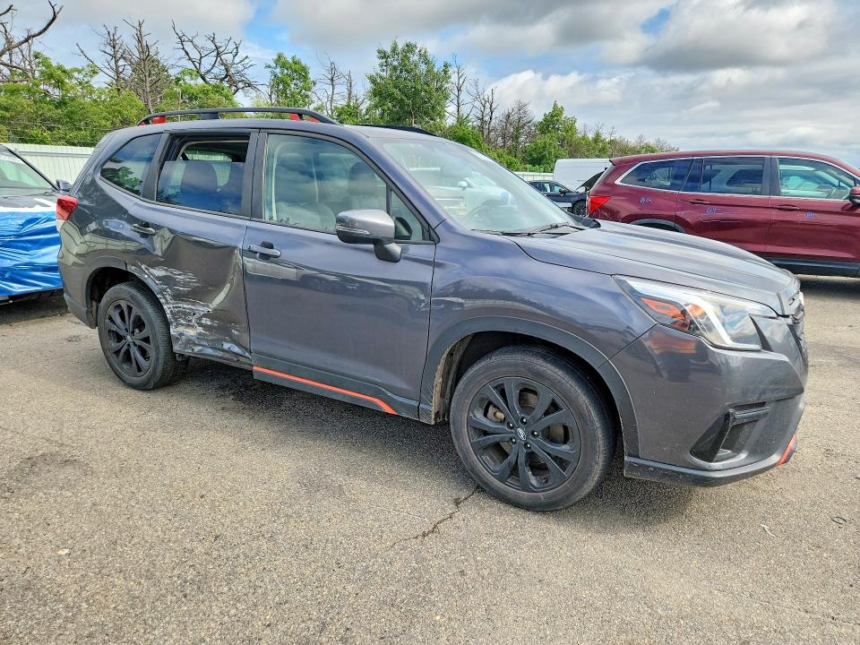 Photo 4 from auction – 2023 SUBARU FORESTER with VIN JF2SKAJC1PH507651