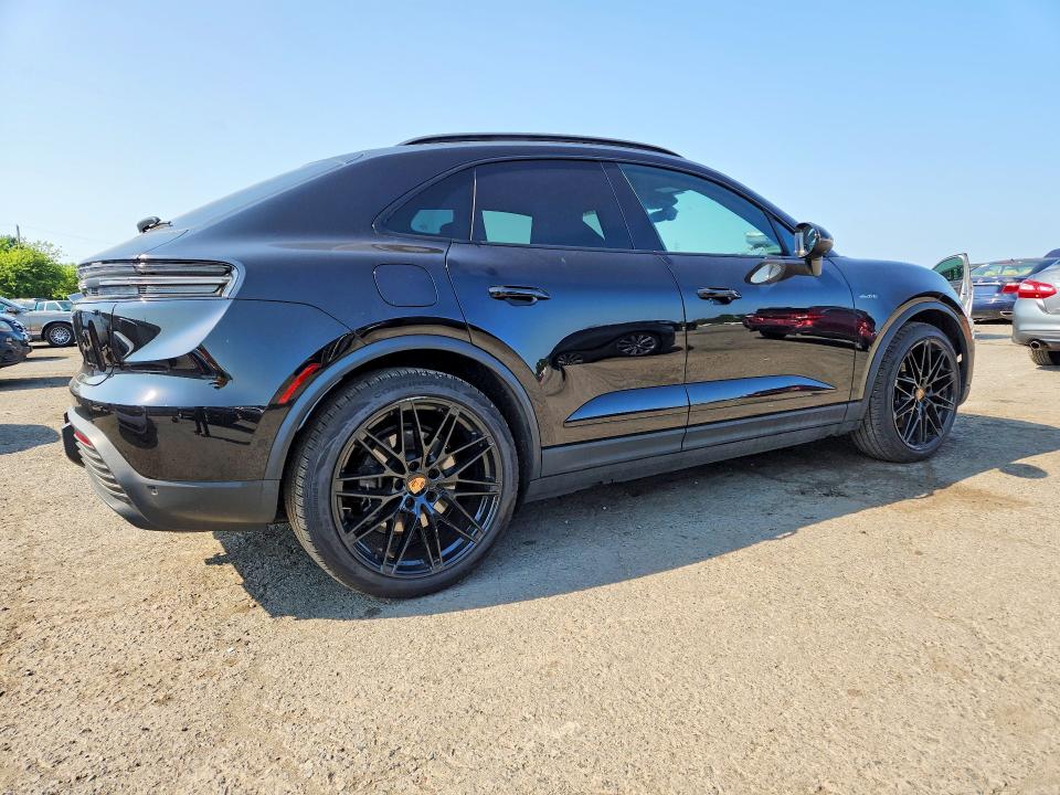Photo 3 from auction – 2025 PORSCHE MACAN with VIN WP1AB2XA5SL154340