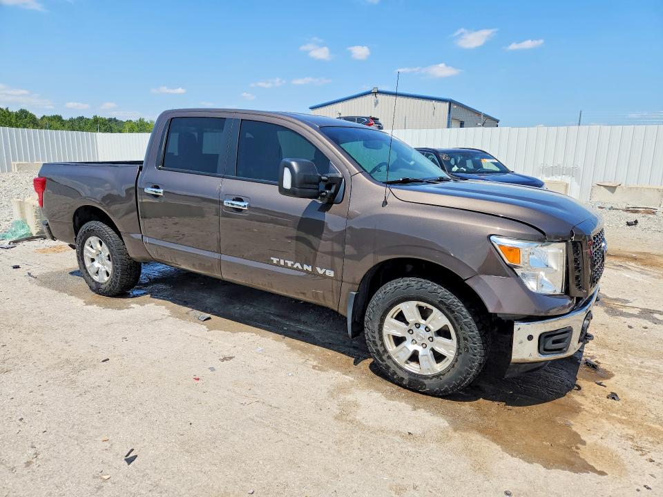 Photo 4 from auction – 2019 NISSAN TITAN with VIN 1N6AA1E58KN504827