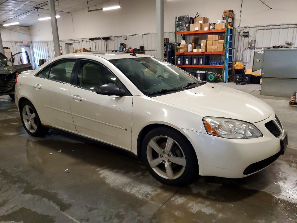 Снимка 4 от търг – 2008 PONTIAC G6 с VIN 1G2ZH57N784174431