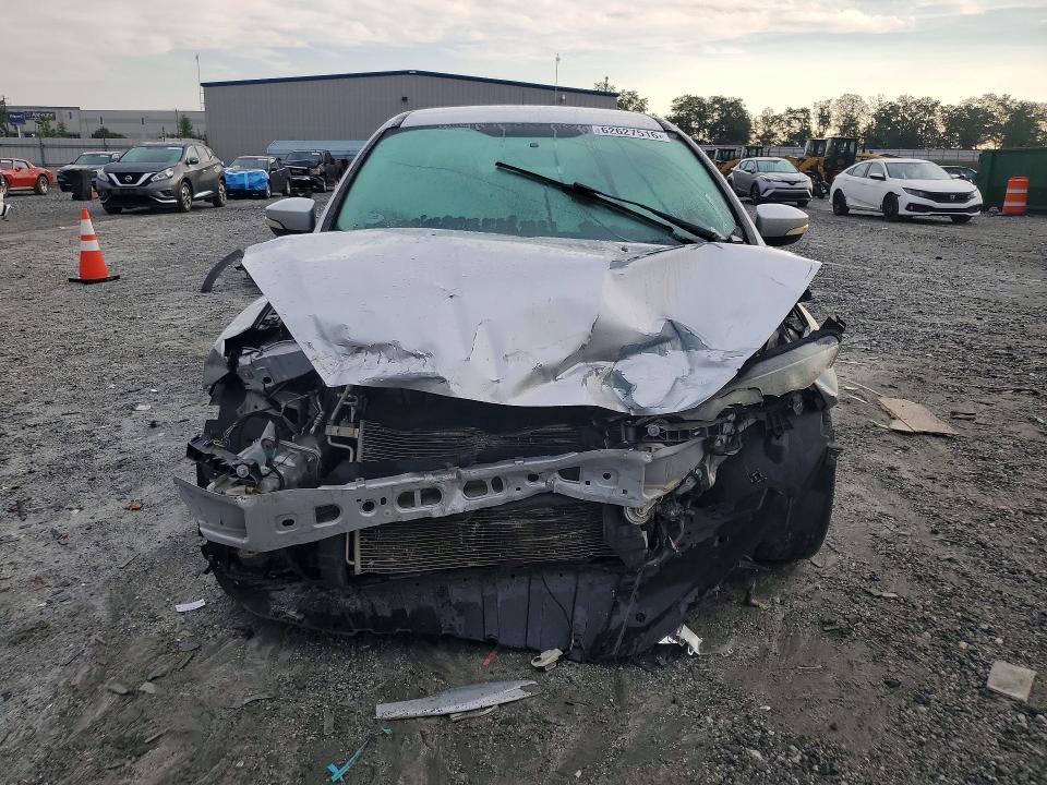 Photo 5 from auction – 2016 FORD FOCUS with VIN 1FADP3F26GL376160