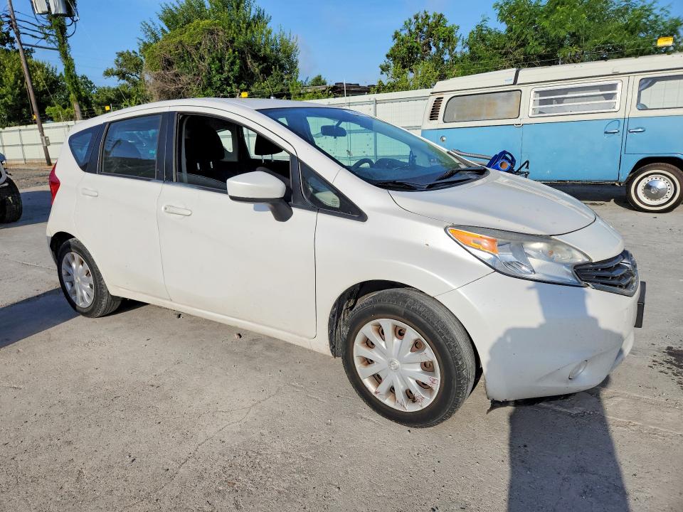 Photo 4 from auction – 2015 NISSAN VERSA NOTE with VIN 3N1CE2CP1FL393315