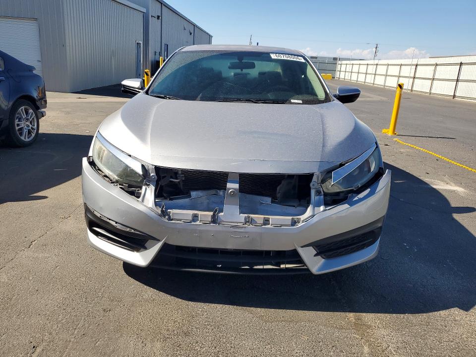 Photo 5 from auction – 2018 HONDA CIVIC with VIN 2HGFC2F70JH513992