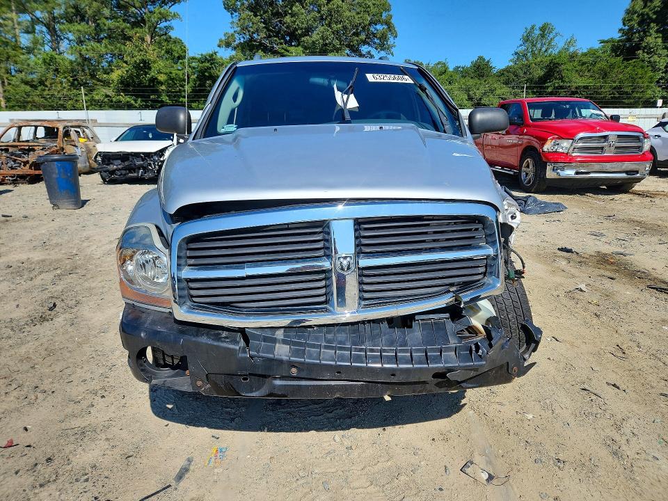 Photo 5 from auction – 2004 DODGE DURANGO with VIN 1D4HB38N14F235009