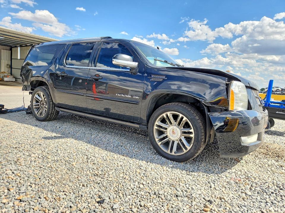 Photo 4 from auction – 2014 CADILLAC ESCALADE with VIN 1GYS4JEF4ER151033