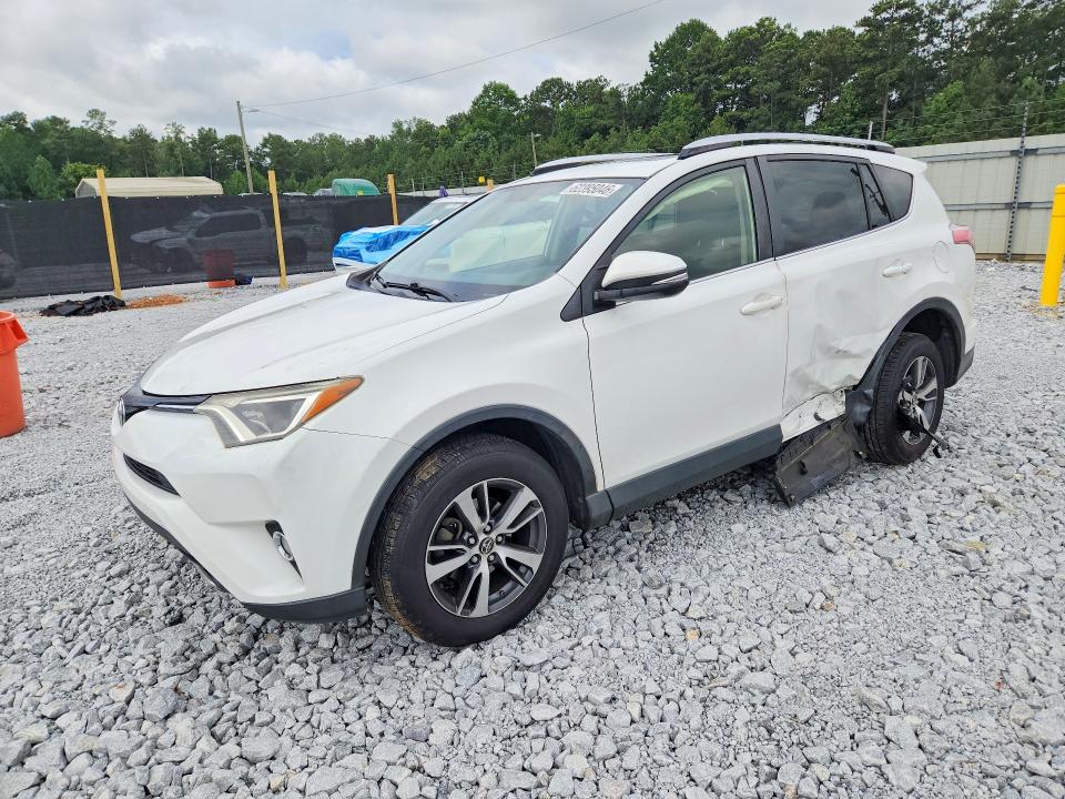 TOYOTA RAV4 2016 مع رقم تعريف المركبة JTMWFREV7GJ076899 - صورة من المزاد