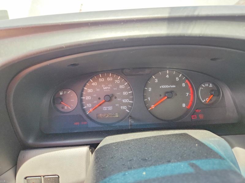 Photo 9 from auction – 2000 NISSAN FRONTIER with VIN 1N6ED26T8YC329303