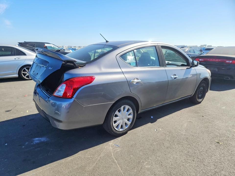 Photo 3 from auction – 2019 NISSAN VERSA with VIN 3N1CN7AP0KL863277