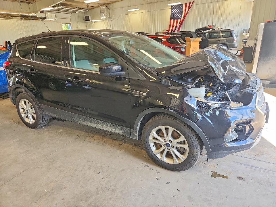 Photo 4 from auction – 2019 FORD ESCAPE with VIN 1FMCU9GD5KUA13901