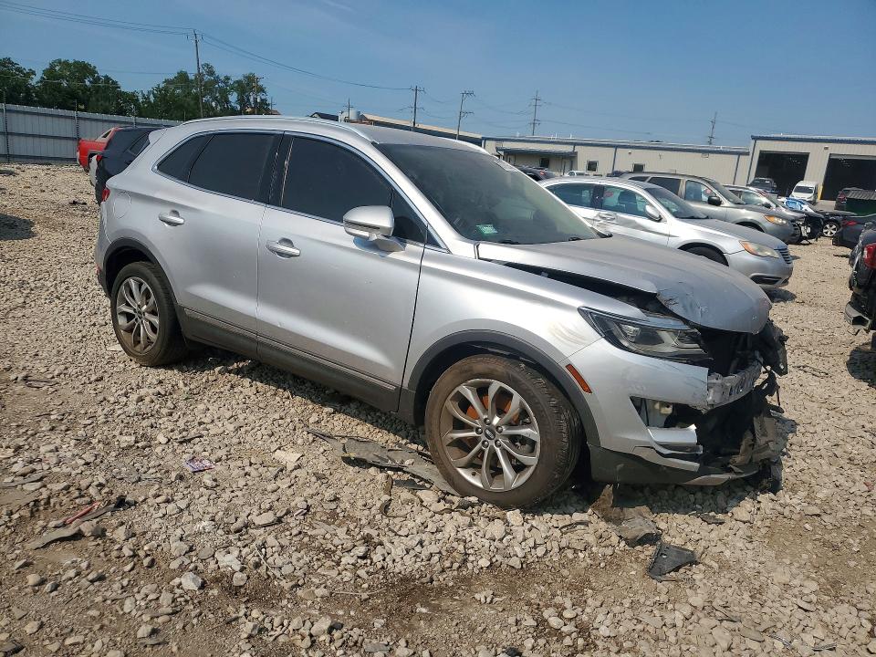 Photo 4 from auction – 2016 LINCOLN MKC with VIN 5LMCJ2C93GUJ16272