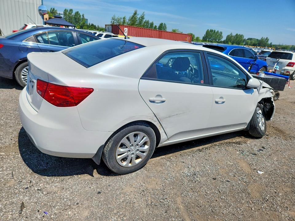 Photo 3 from auction – 2011 KIA FORTE with VIN KNAFT4A26B5349014