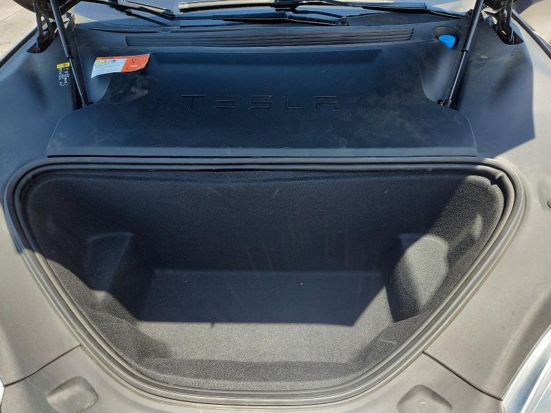 Photo 11 from auction – 2017 TESLA MODEL S with VIN 5YJSA1E26HF206457