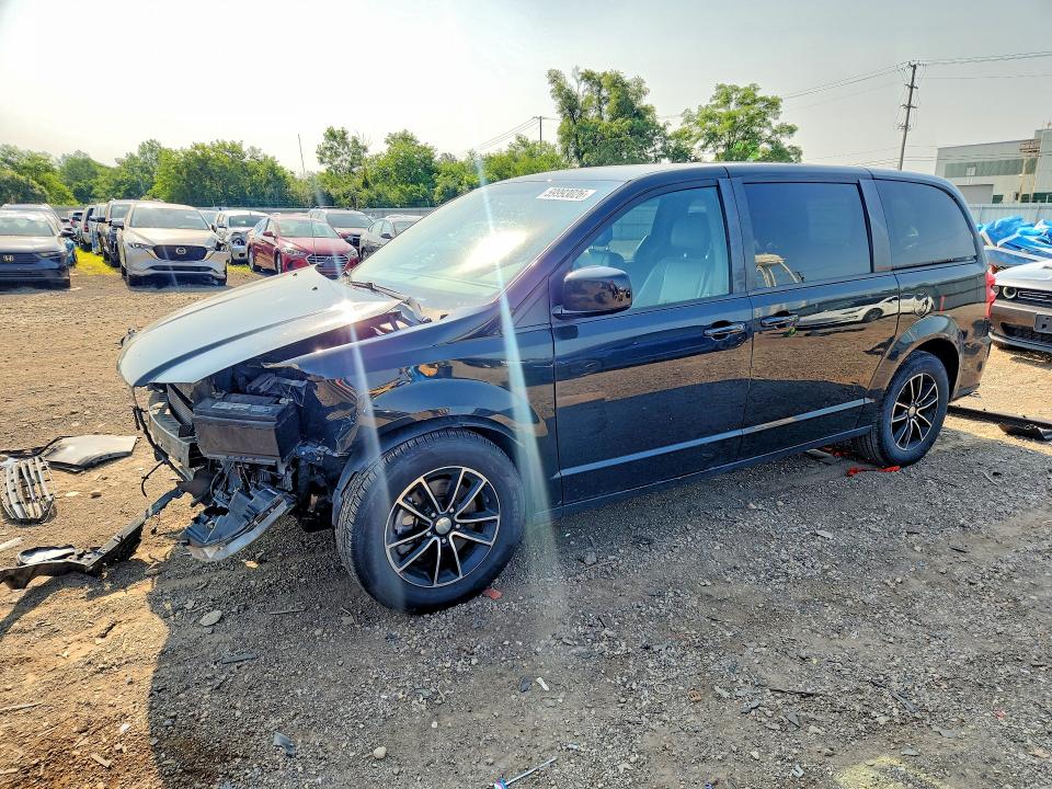 DODGE GRAND CARAVAN 2018 with VIN 2C4RDGCG4JR137981 - Photo from auction